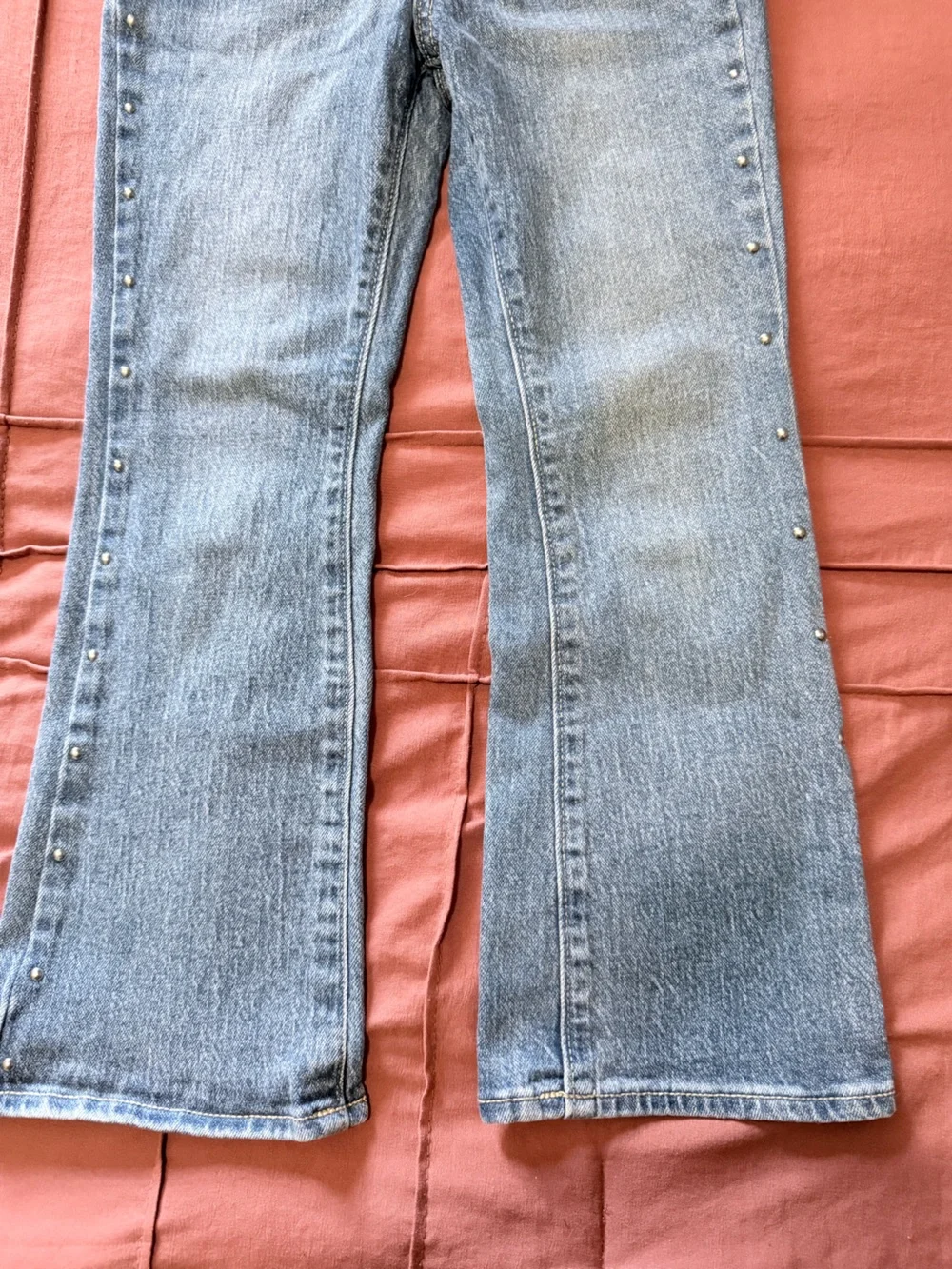 Old Navy Size 7 Flare leg Jeans with Side Studs